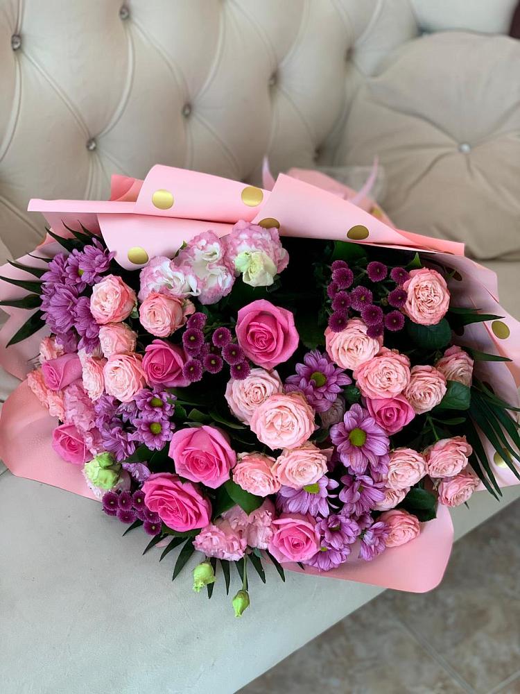 Букет цветов из: Хризантемы, Розы и Лизиантусы в Назрани