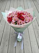 Букет цветов из:  Альстромерии в Назрани