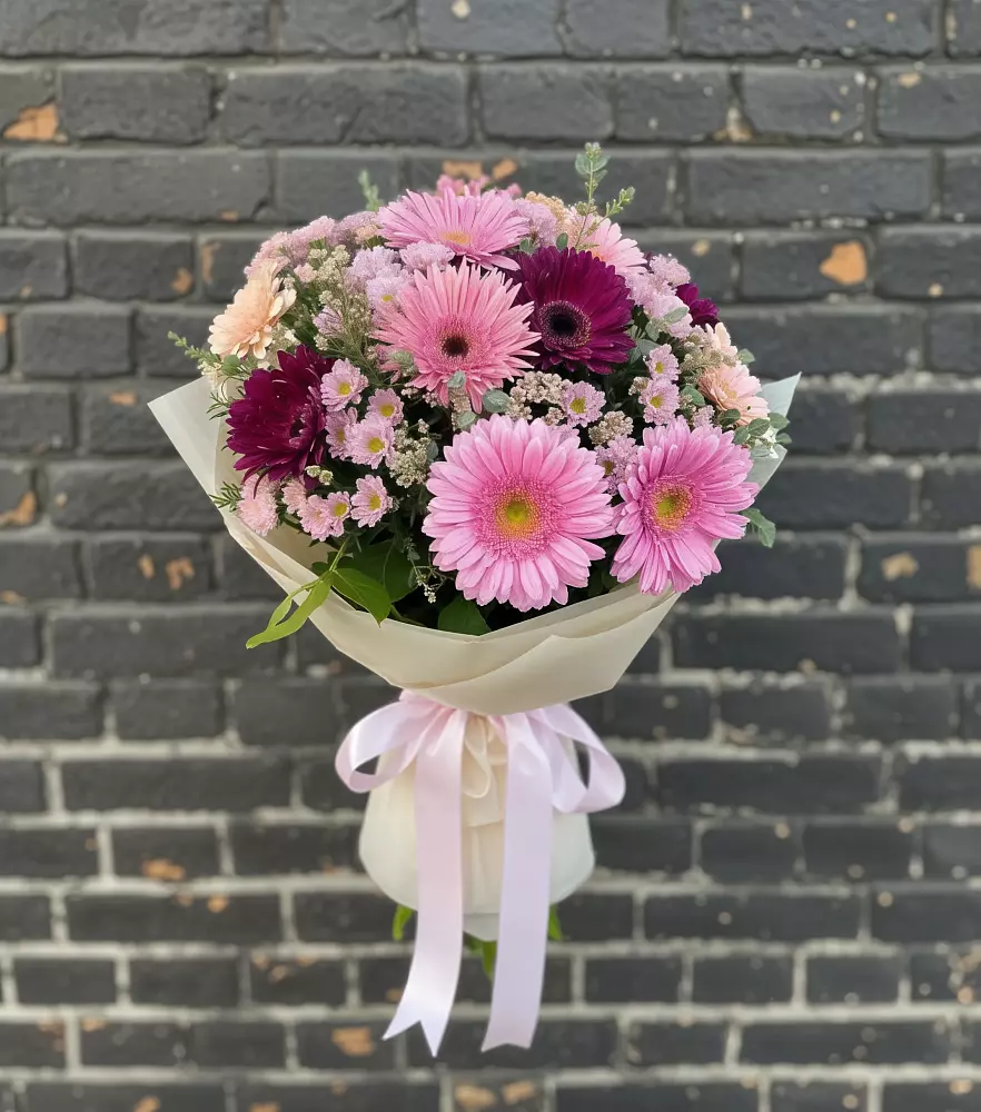 Букет цветов из: Герберы и Хризантемы в Назрани