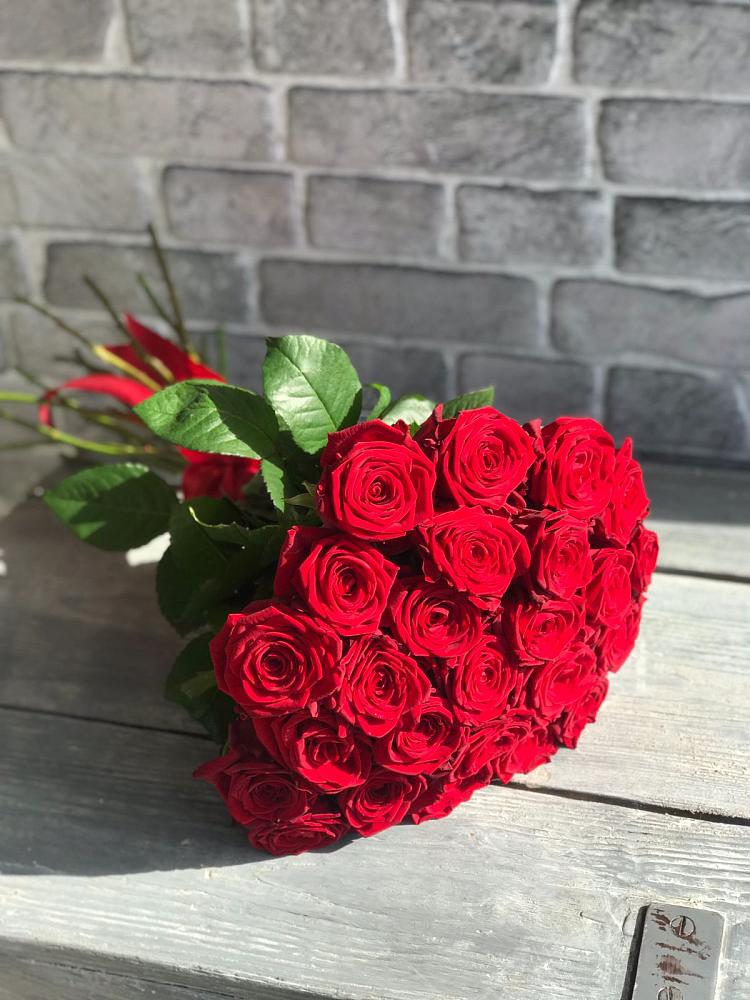 Букет Красные розы Фридом в Назрани