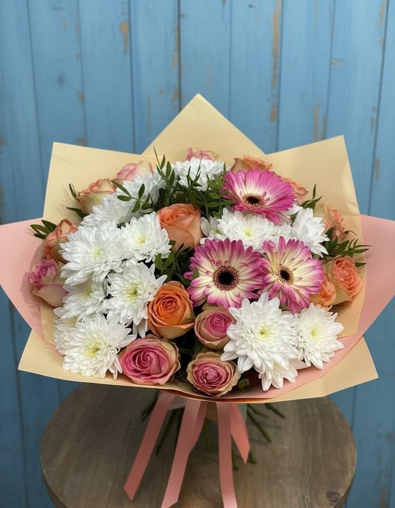 Букет цветов из: Розы, Герберы и Хризантемы в Назрани