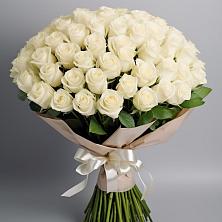 Букет 101 беля роза Белоснежка в Назрани