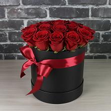 Цветочная композиция из Розы в шляпной коробке в Назрани