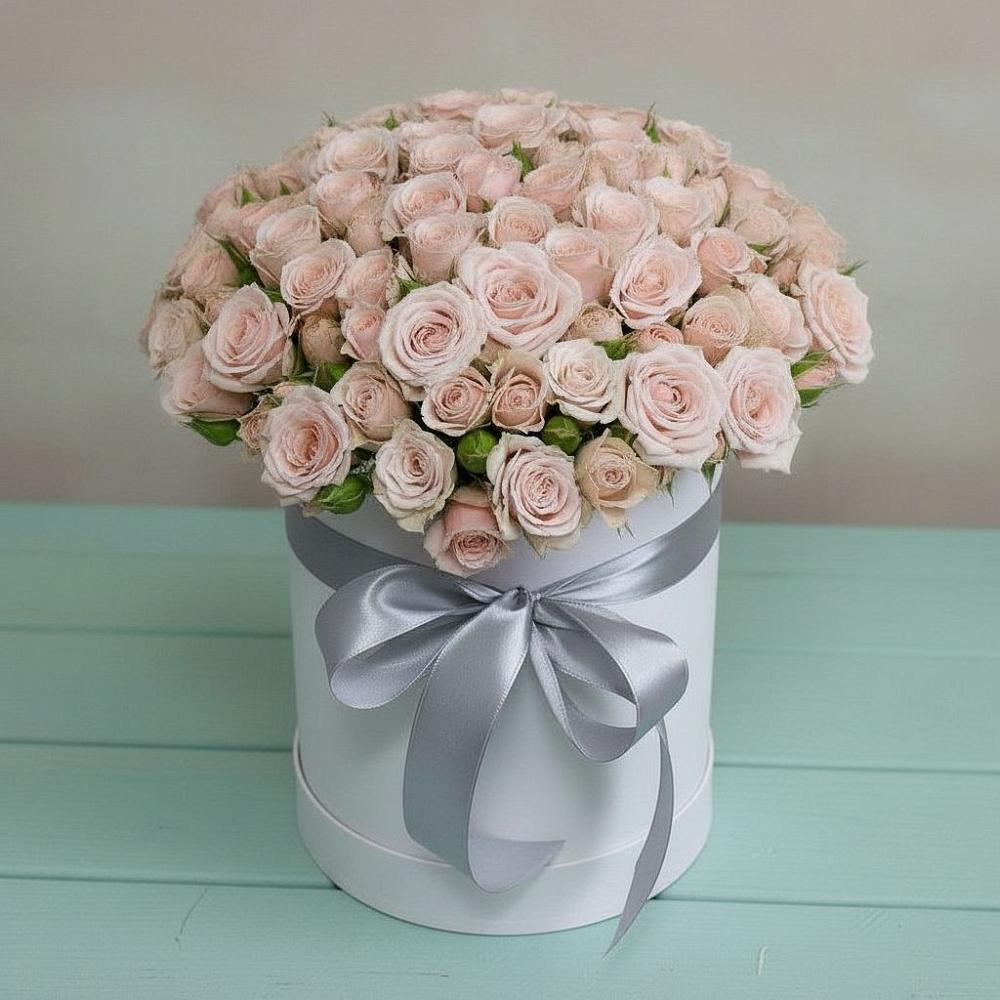 Цветочная композиция из Розы в шляпной коробке в Назрани